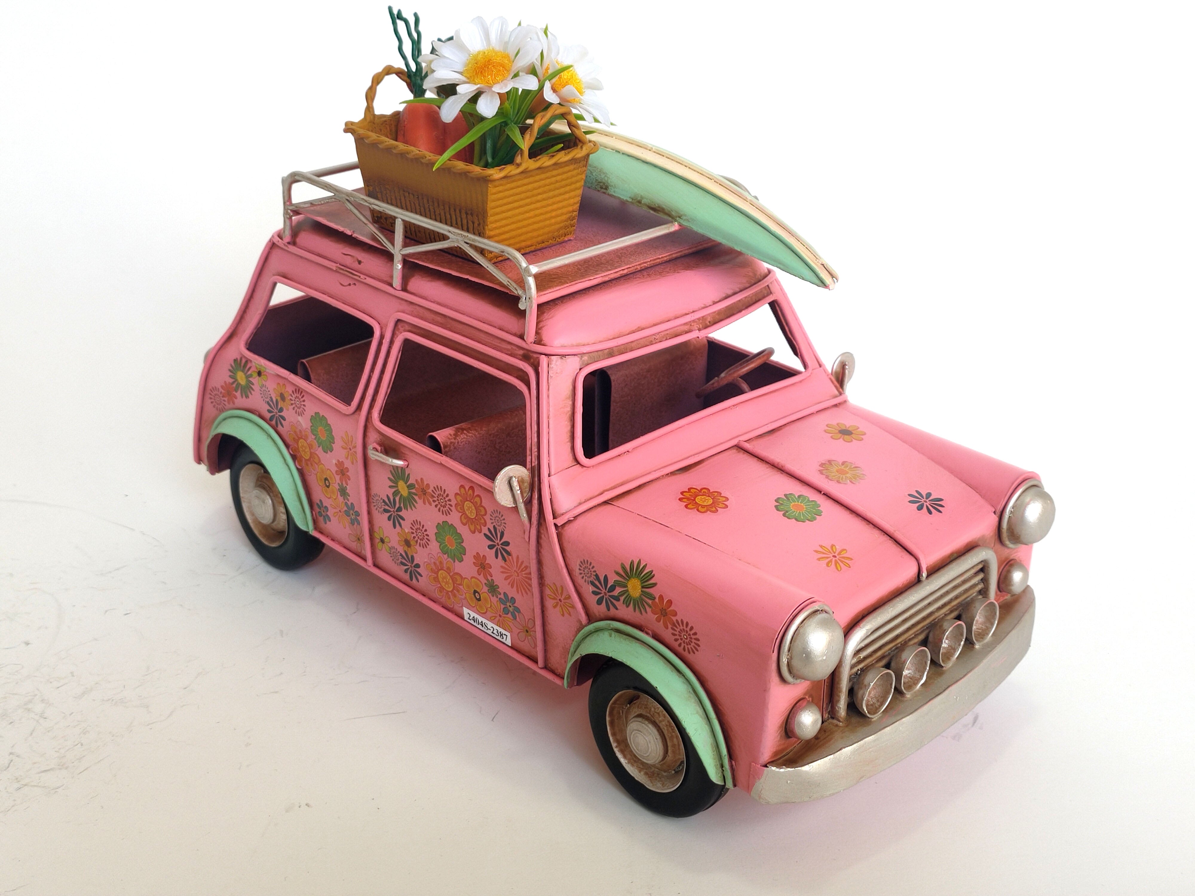Handmade Pink Vintage Flower Car with Surfboard and Basket – Decorative Metal Ornament