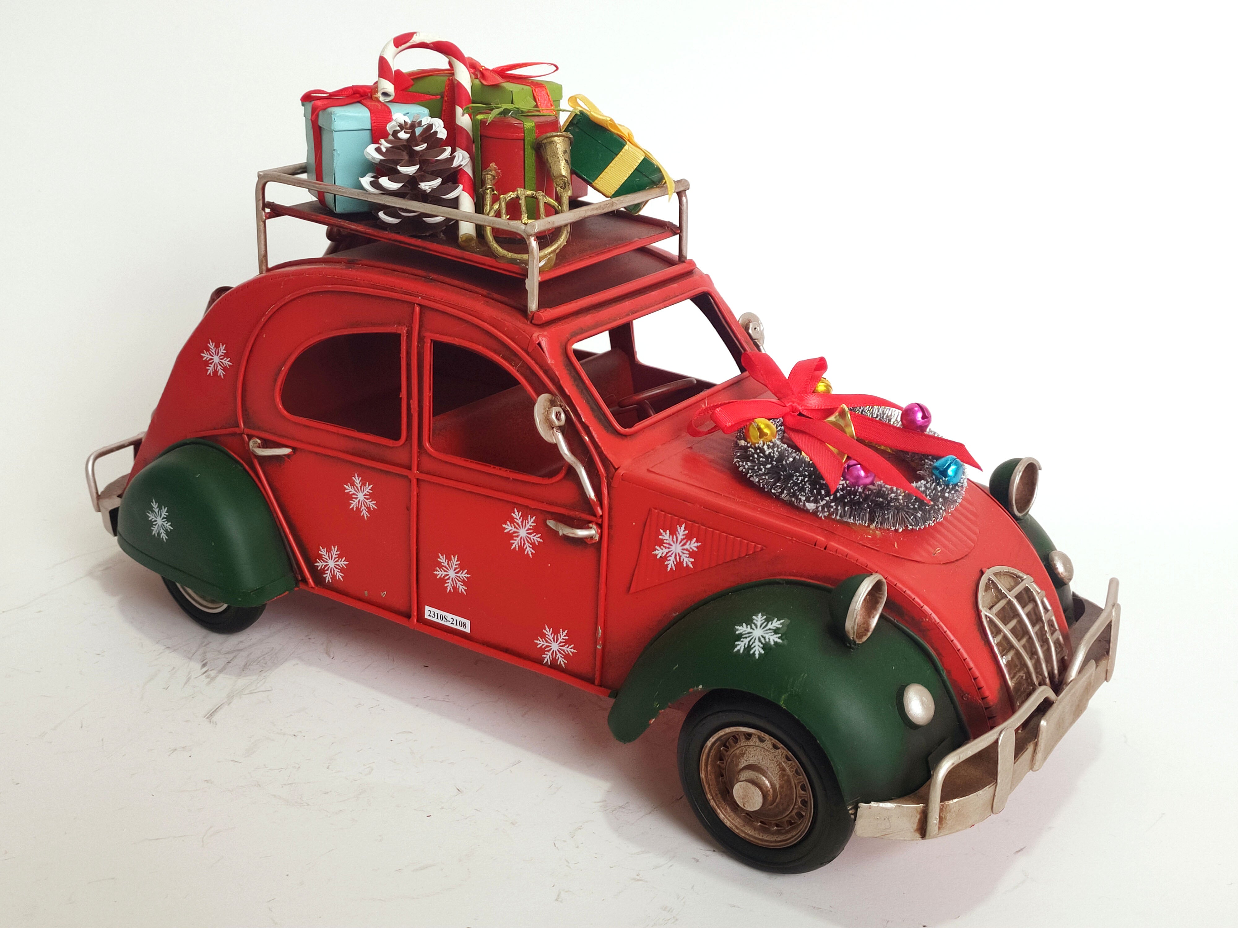 Handmade Vintage Christmas Car with Gifts and Garland – Metal & Plastic