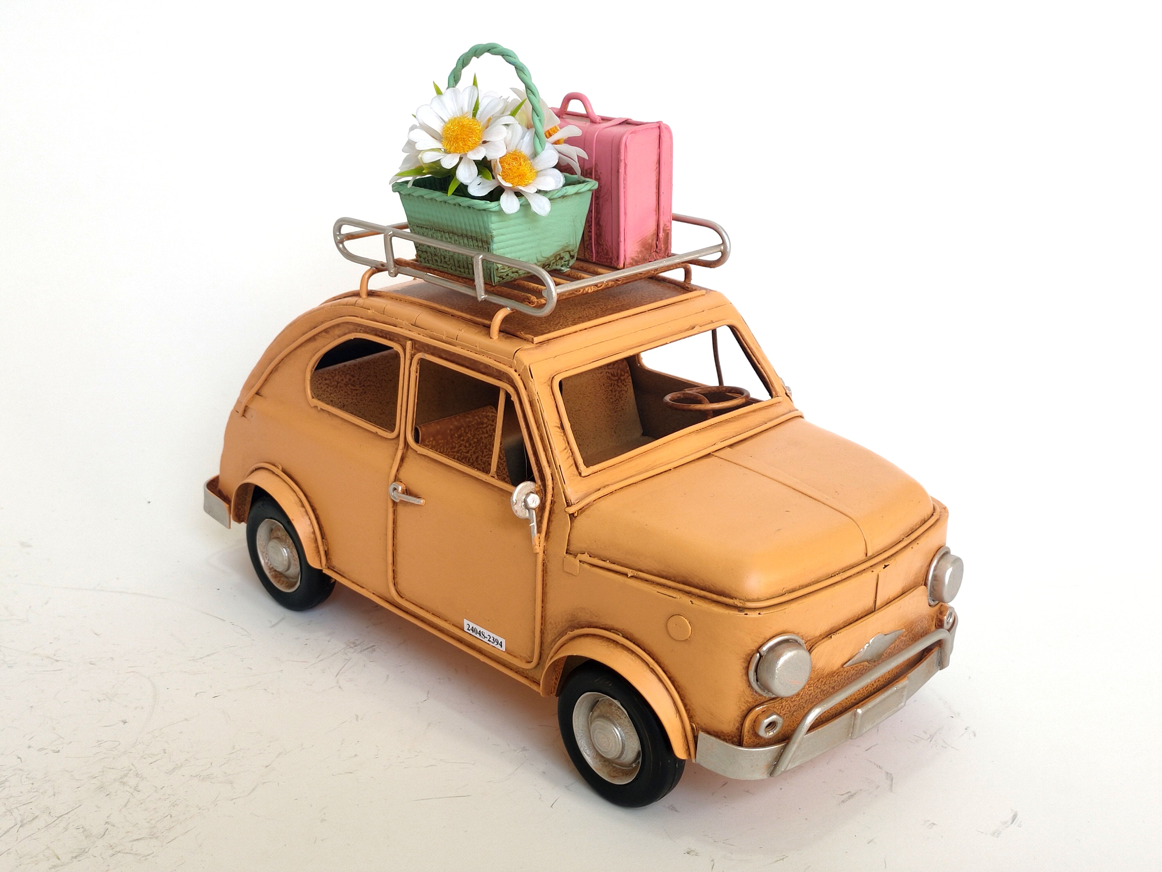 Handmade Yellow Vintage Travel Car with Flowers – Decorative Metal Ornament